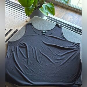 Studio 1940 Black Sleeveless Tank Top